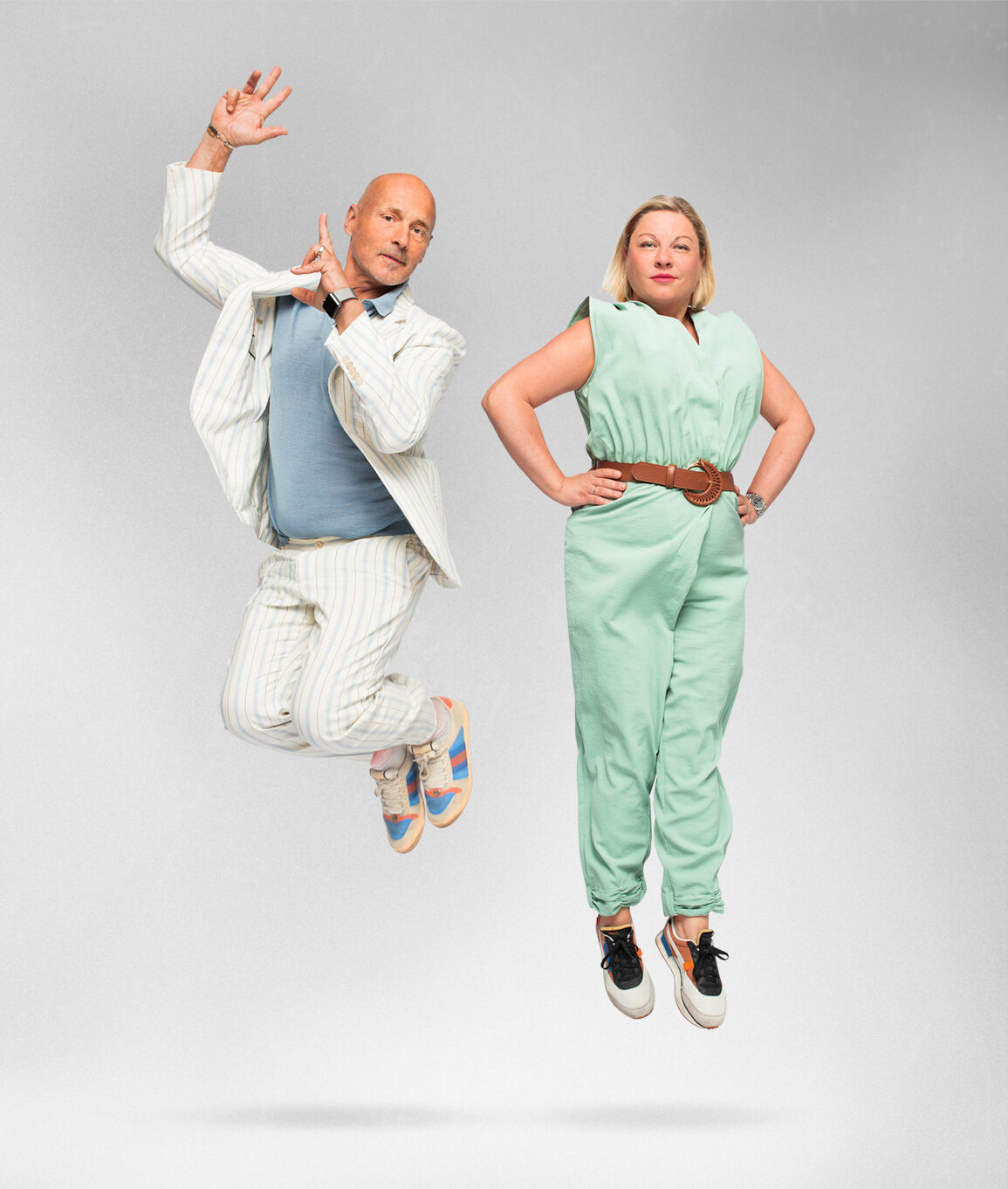 4_4a_JUMP_BSchlacher_DGschmeidler_MOTTO_LEICHT_serviert_web_low